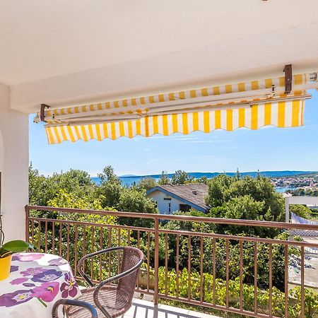 Apartments Antun Krk Town Exterior foto