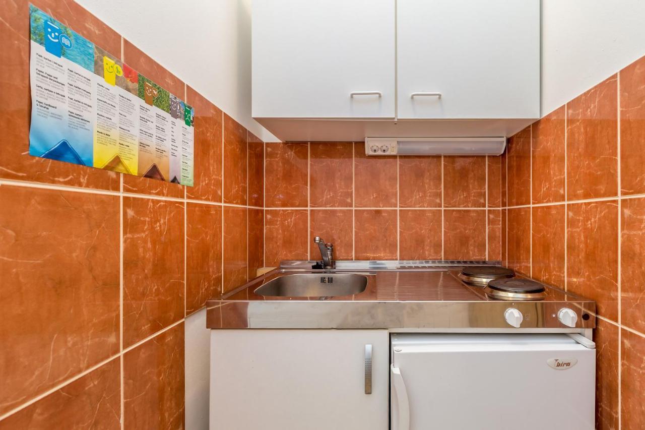 Apartments Antun Krk Town Exterior foto